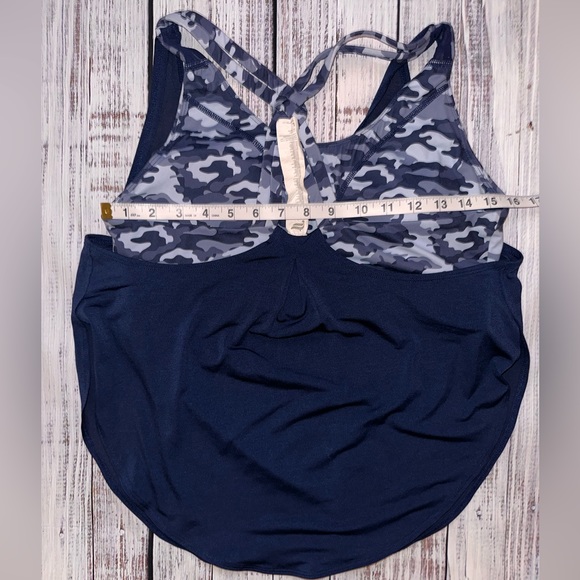 Fabletics Camo Tank w/ bra Large Blue - Picture 6 of 7